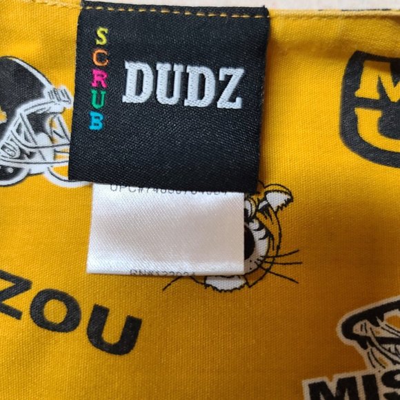 DUDZ University Of Missouri Mizzou Womens Medium Gold Nurse Medical Scrub Top - Picture 11 of 11